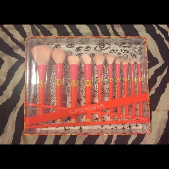 Sephora Other - Sonia Kashuk Color Shock Brush Set